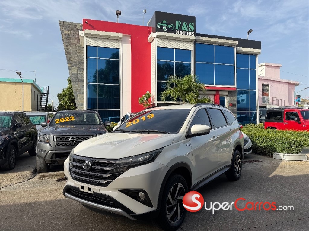 2022 Toyota Rush Sport — foto 1 / 12