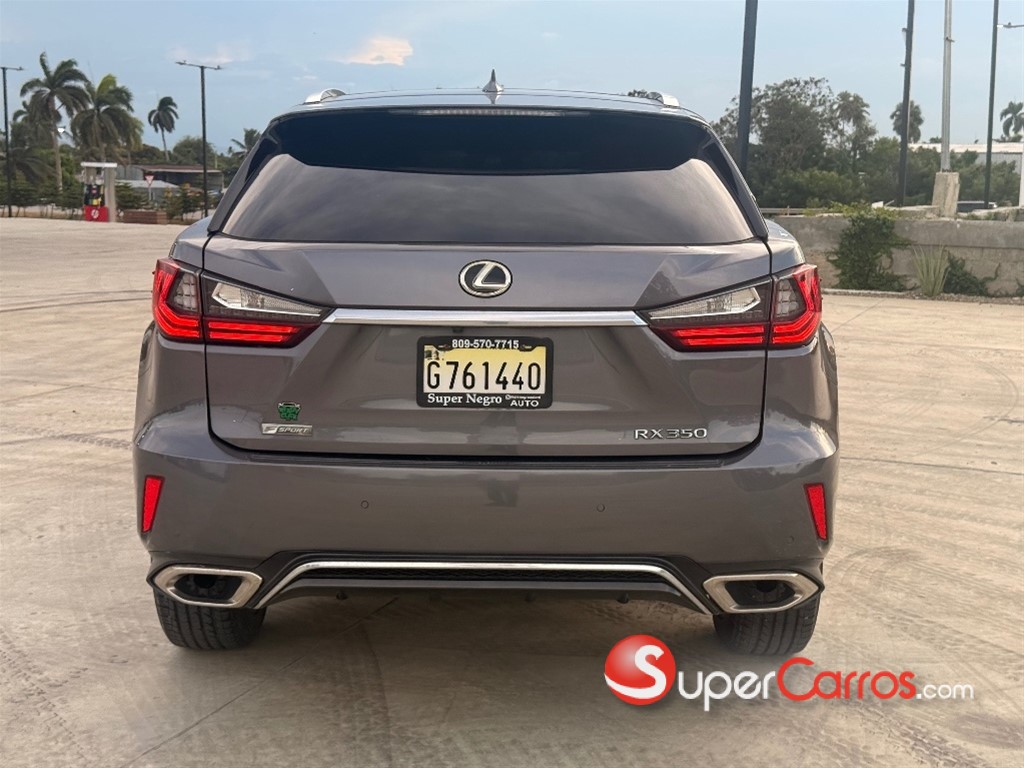 2017 Lexus RC F Sport — foto 4 / 12