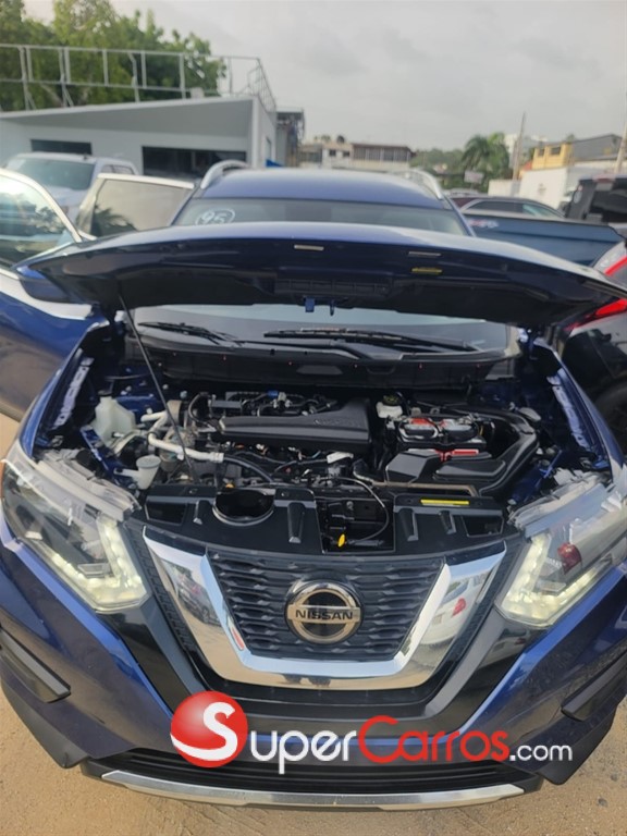 2020 Nissan Rogue SV — foto 7 / 9