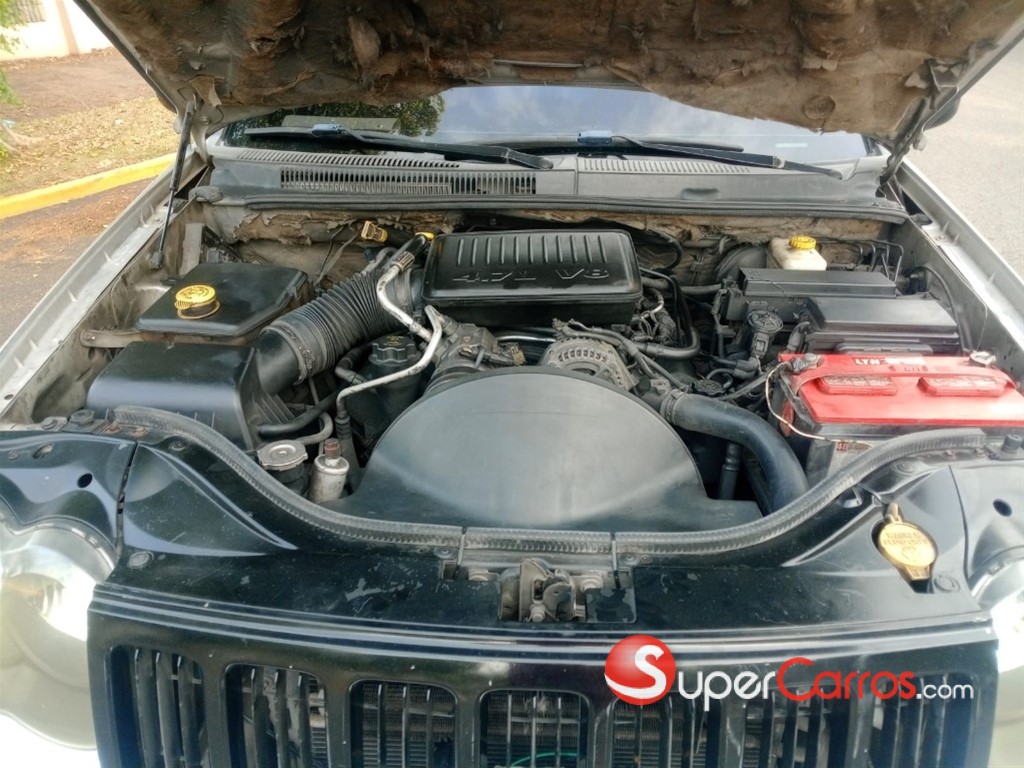 2005 Jeep Cherokee — foto 5 / 11