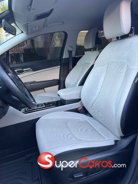 2024 Kia Sportage Luxury — foto 6 / 8