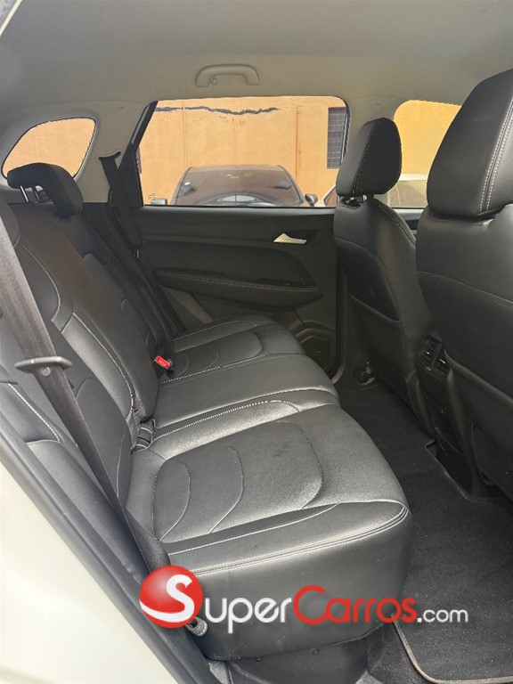2023 Chevrolet Captiva LT — foto 8 / 10