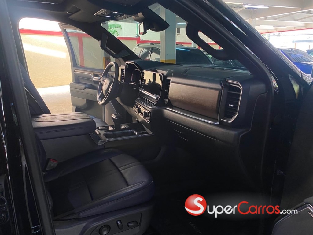 2024 Chevrolet Silverado High Country Duramax — foto 7 / 11