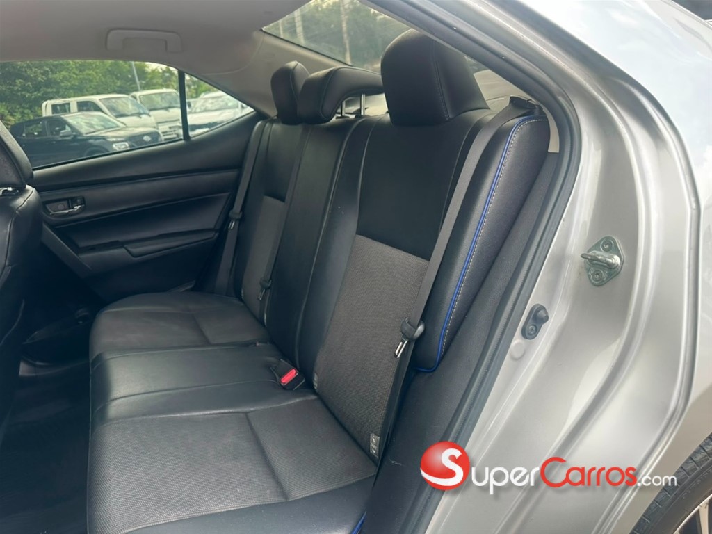 2018 Toyota Corolla SE — foto 7 / 9