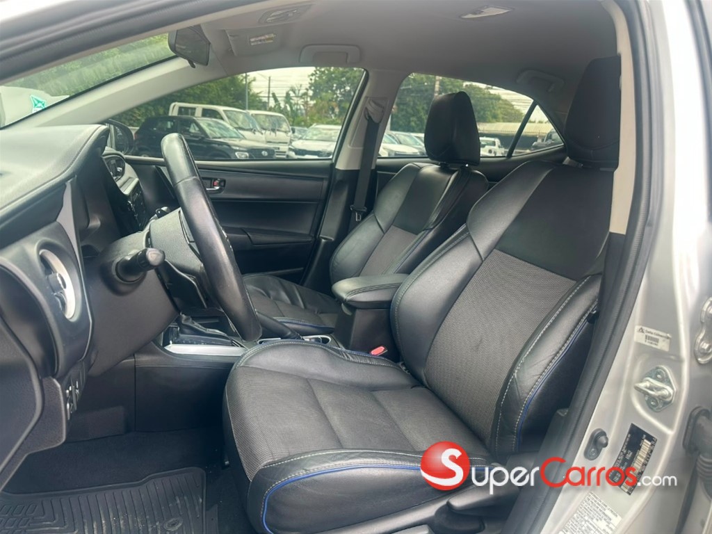 2018 Toyota Corolla SE — foto 8 / 9