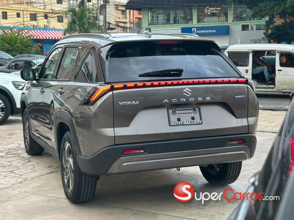 2027 Suzuki Vitara A-Cross GLX 2WD — foto 5 / 10