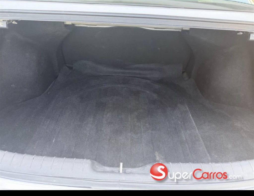 2021 Hyundai Elantra — foto 8 / 8