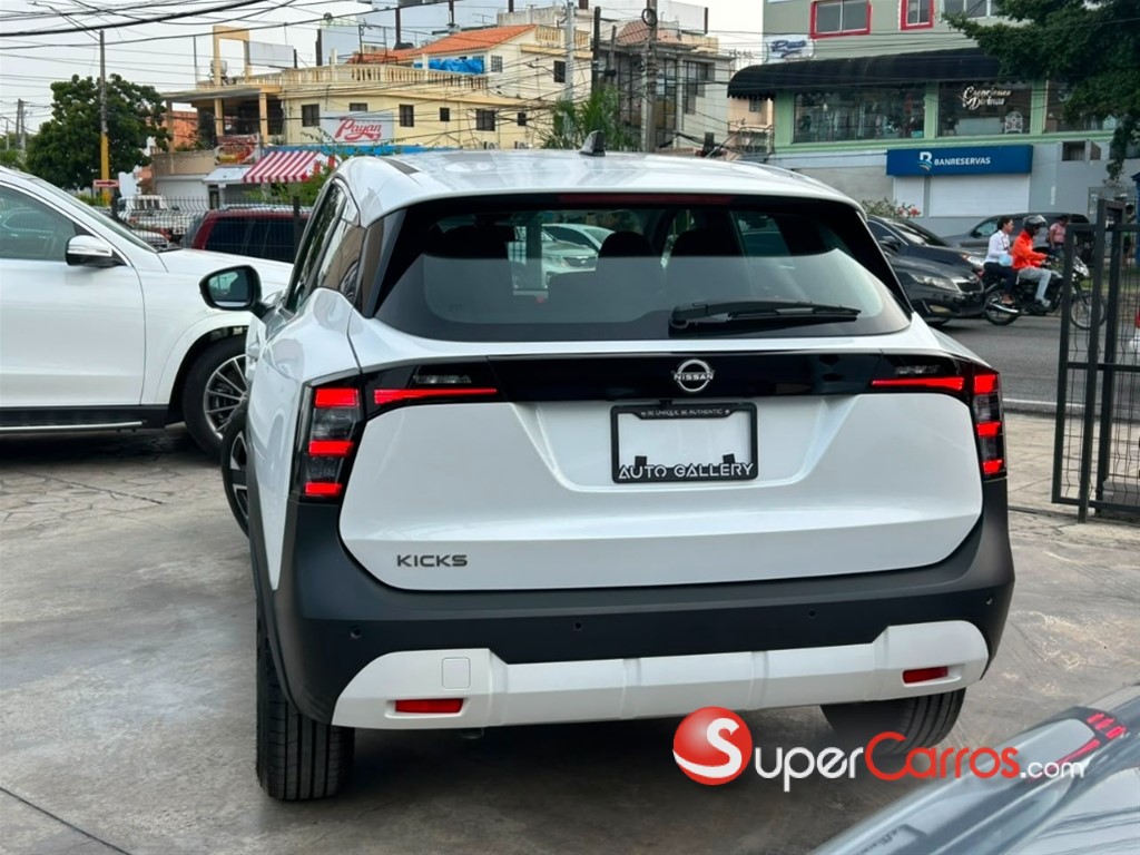 2027 Nissan Kicks Advance — foto 6 / 11
