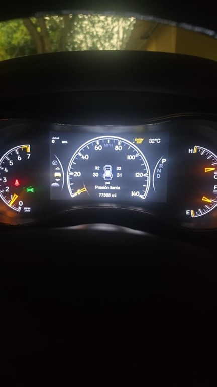 2016 Jeep Grand Cherokee SUMMIT — foto 6 / 6