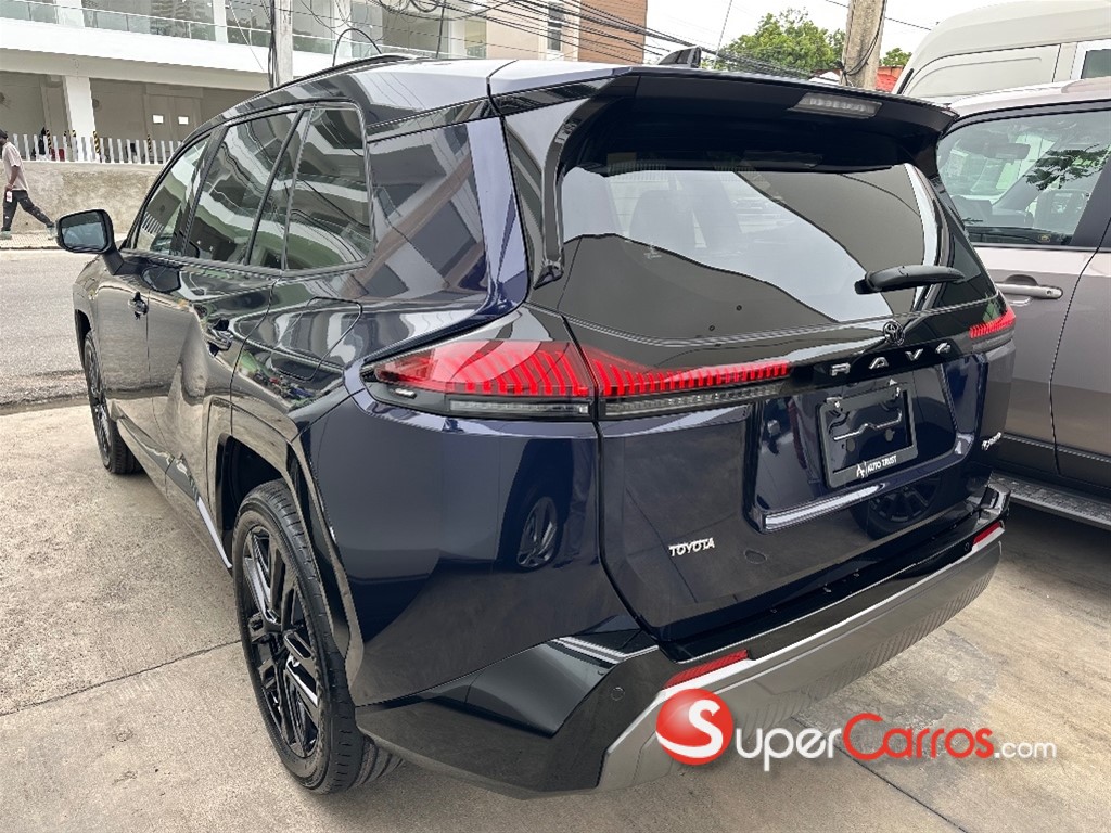 2027 Toyota RAV4 Plug-In Hibrid — foto 4 / 9