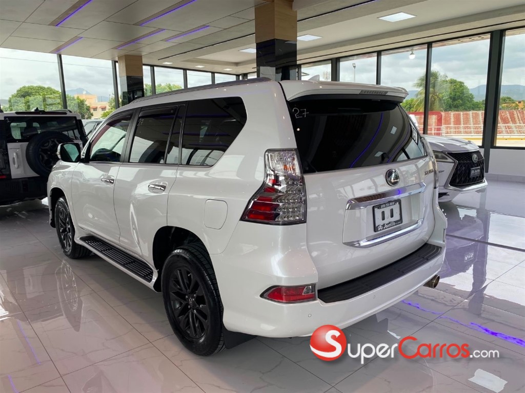2020 Lexus GX 460 Premium — foto 2 / 12