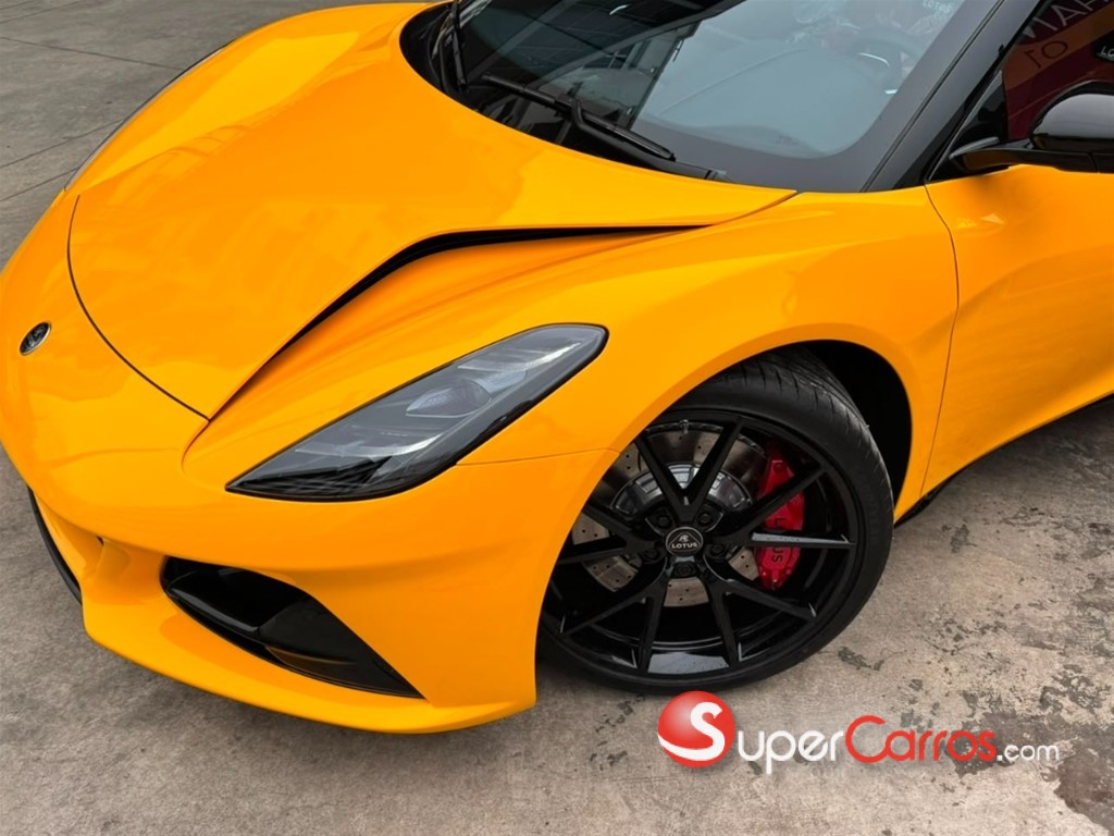 2026 Lotus Emira — foto 8 / 11