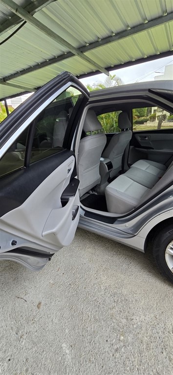 2016 Toyota Camry LE — foto 6 / 10