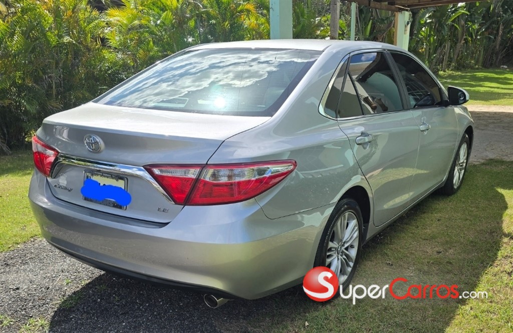 2016 Toyota Camry LE — foto 10 / 10