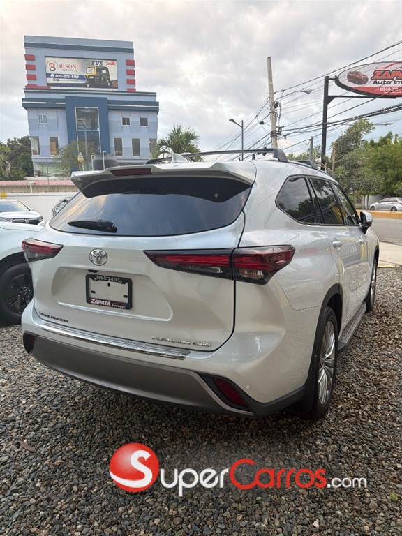 2025 Toyota Highlander Platinum — foto 3 / 9