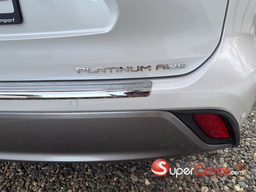 2025 Toyota Highlander Platinum — foto 8 / 9