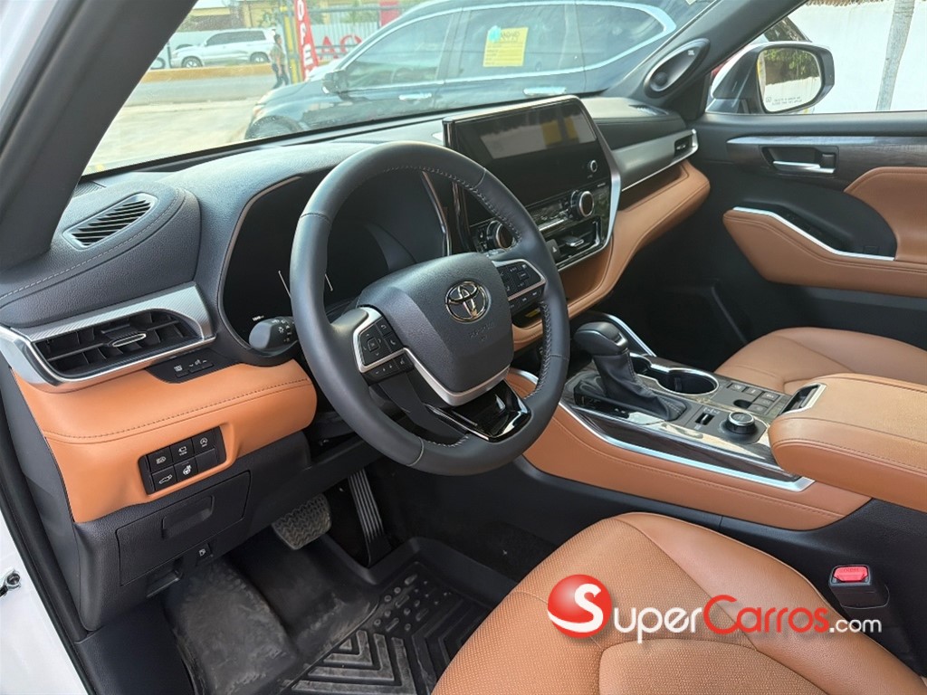 2025 Toyota Highlander Platinum — foto 9 / 9