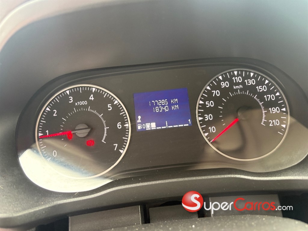 2023 Renault Express — foto 8 / 10