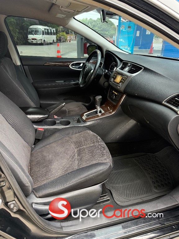 2014 Nissan Sentra SL — foto 7 / 9
