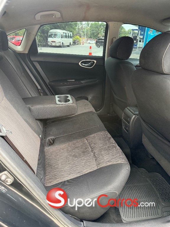 2014 Nissan Sentra SL — foto 9 / 9