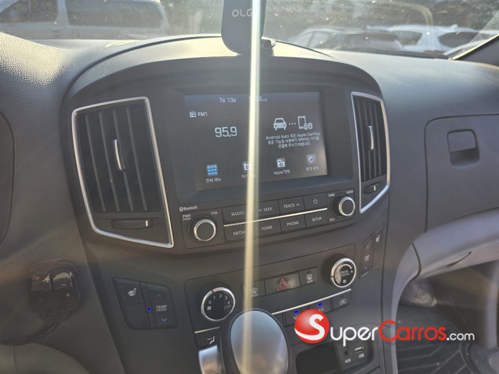 2021 Hyundai Grand Starex — foto 9 / 11