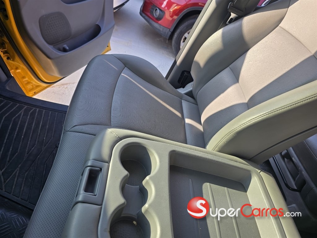 2021 Hyundai Grand Starex — foto 10 / 11