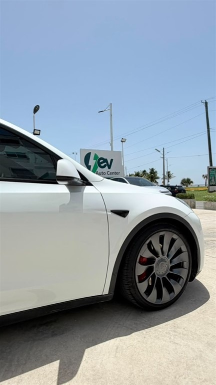 2021 Tesla Model Y Performace — foto 7 / 12
