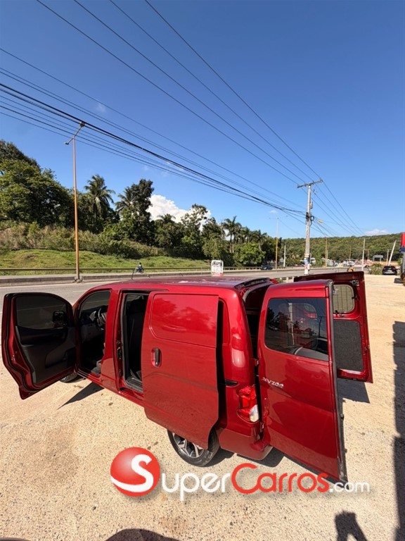 2019 Nissan NV 200 — foto 4 / 12