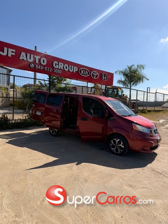 2019 Nissan NV 200 — foto 10 / 12