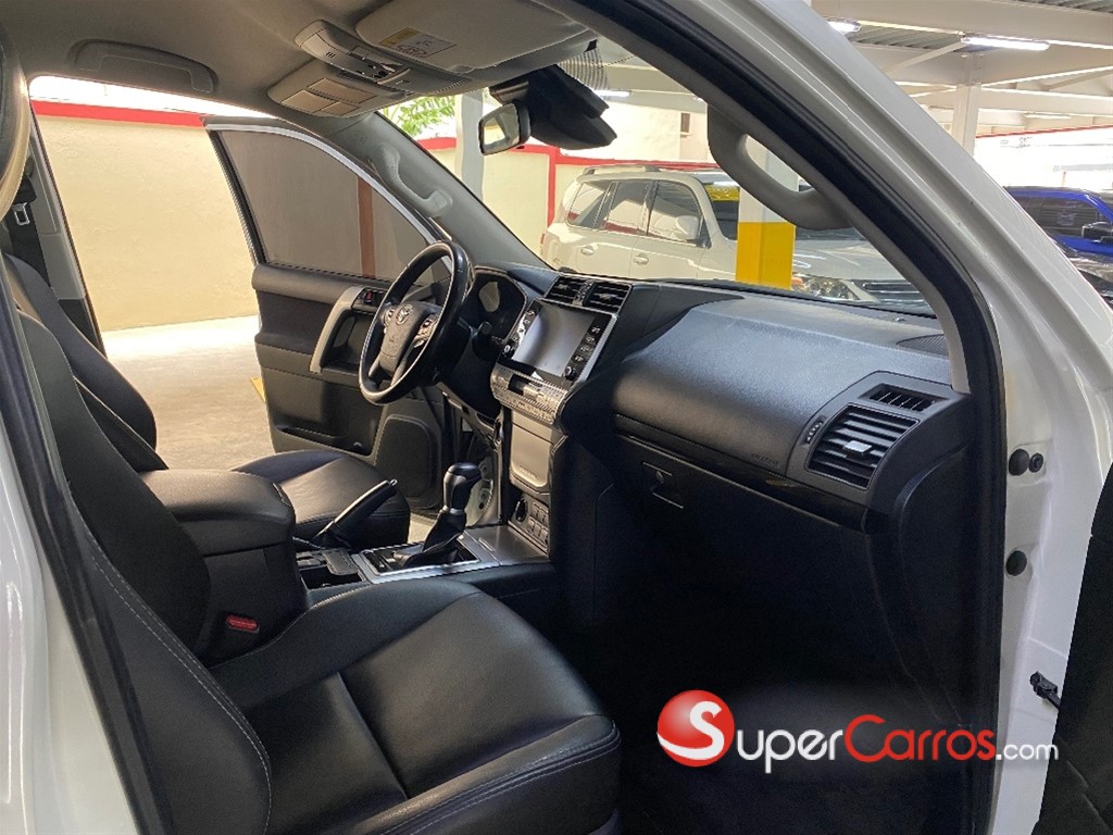 2021 Toyota Land Cruiser Prado TXL — foto 9 / 12