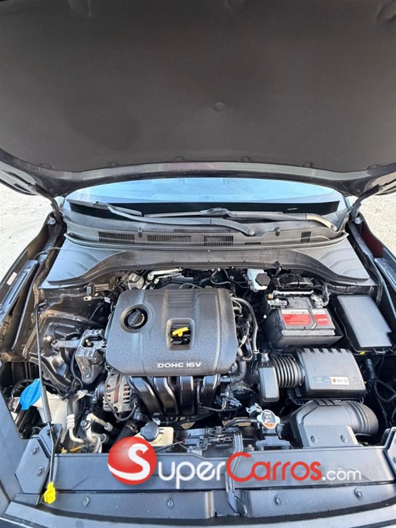 2021 Hyundai KONA — foto 3 / 8
