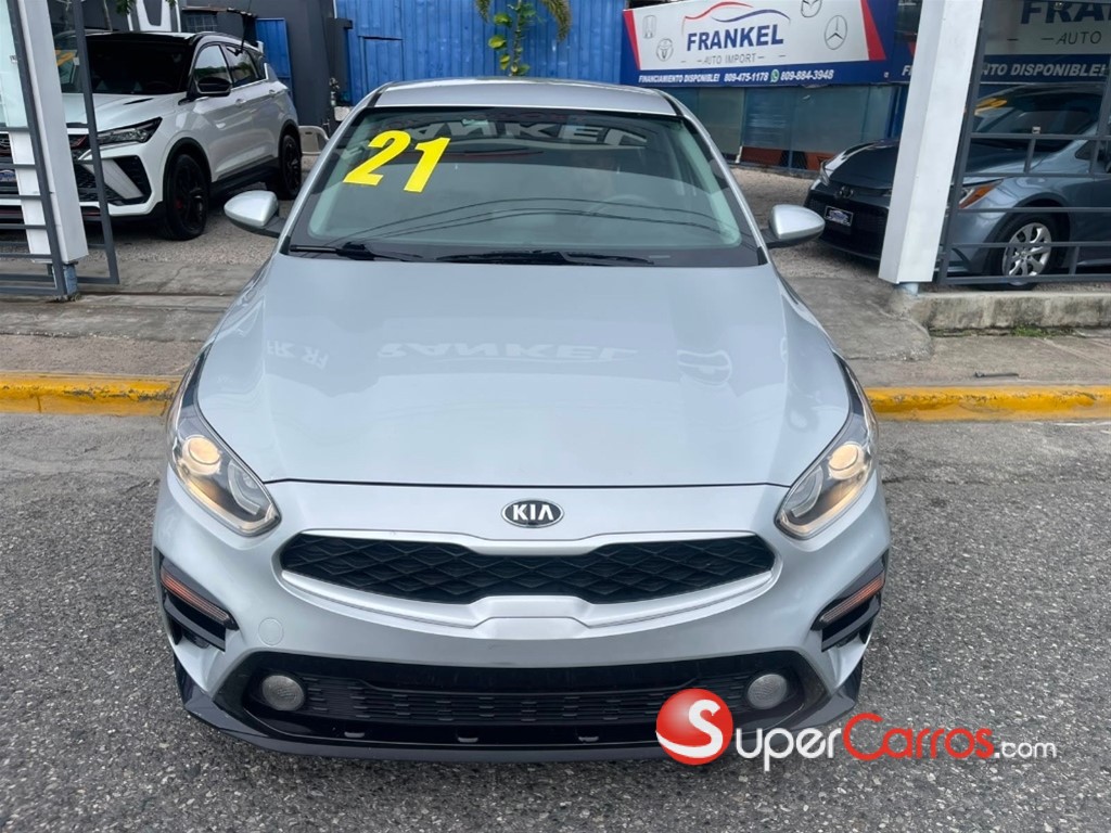 2021 Kia Forte LXS — foto 2 / 9