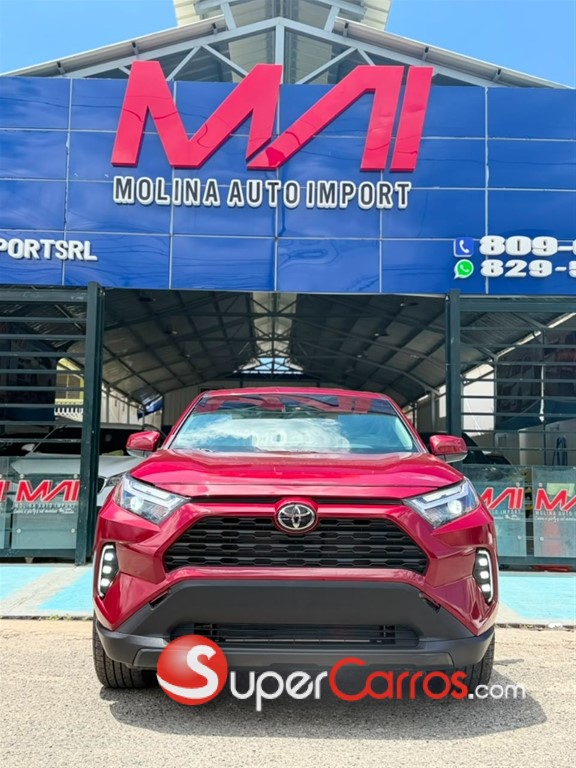 2025 Toyota RAV4 LE — foto 11 / 12