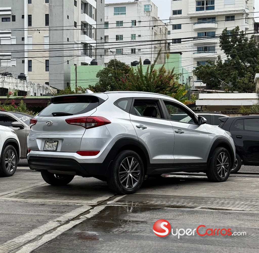 2016 Hyundai Tucson — foto 2 / 11