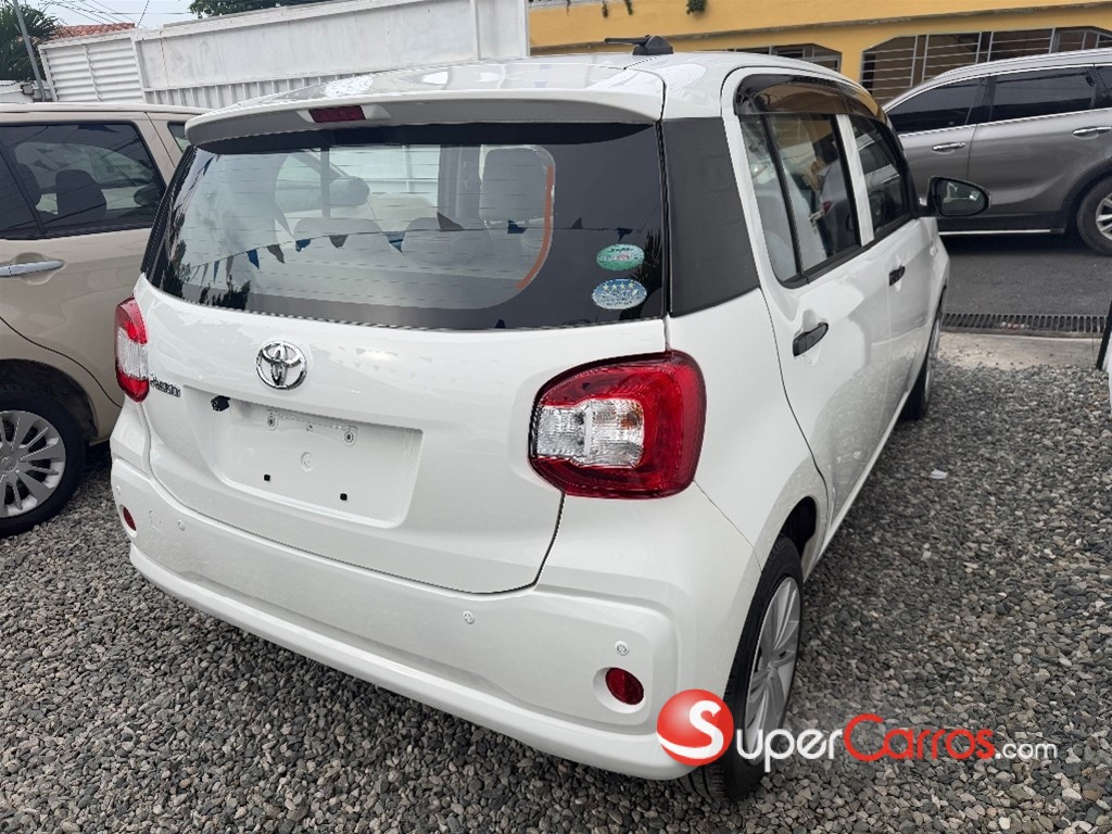 2021 Toyota Passo — foto 3 / 12