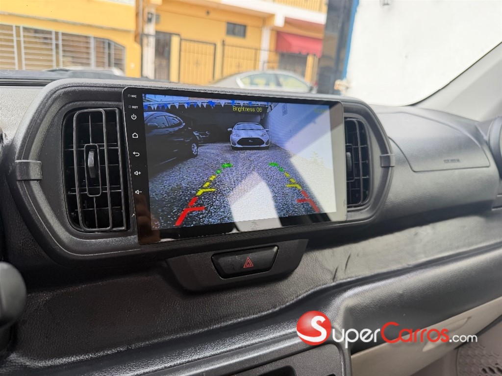 2021 Toyota Passo — foto 9 / 12