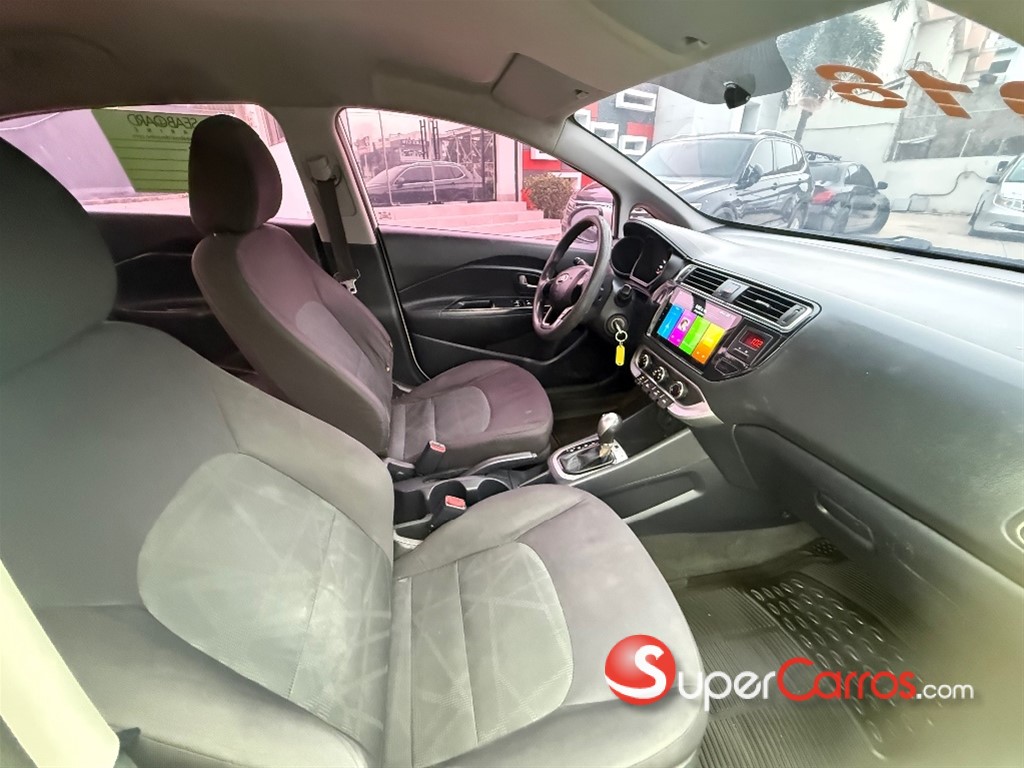 2018 Kia Rio LX — foto 7 / 8