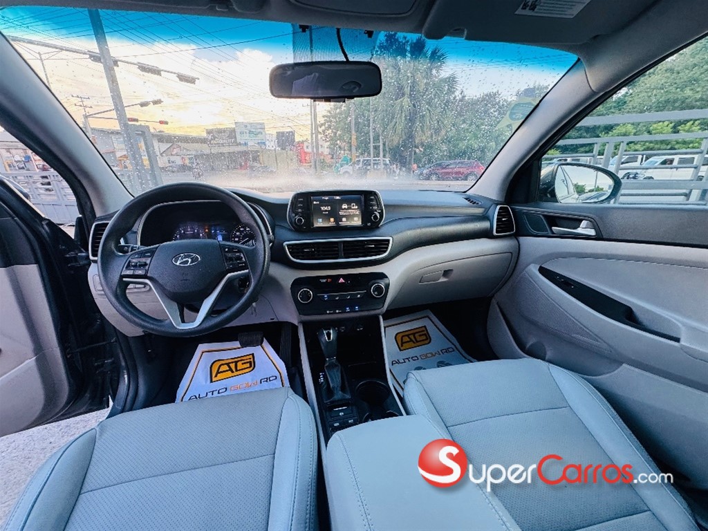 2021 Hyundai Tucson SE — foto 8 / 12
