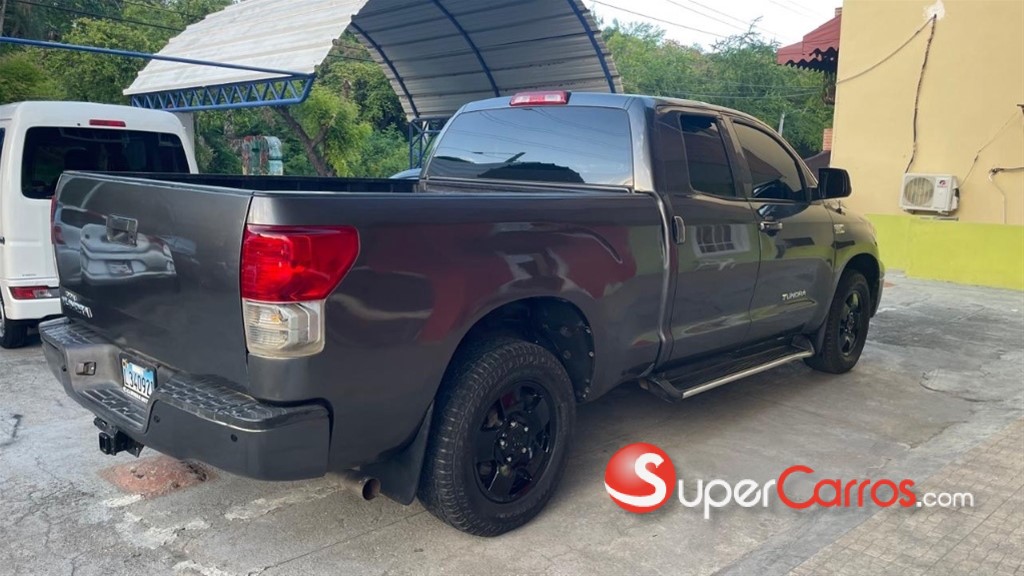 2010 Toyota Tundra — foto 9 / 12