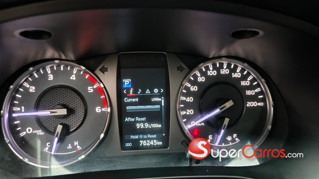 2021 Toyota Hilux SRV — foto 12 / 12