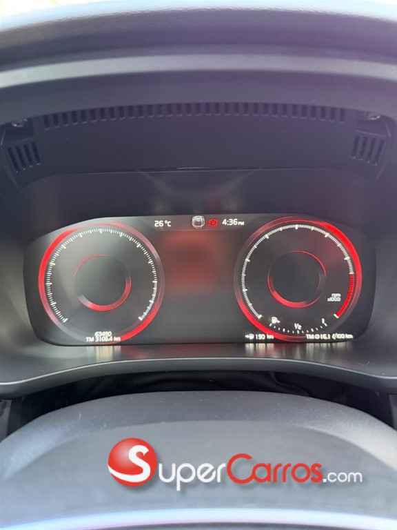 2020 Volvo XC60 T5 R Design — foto 8 / 8