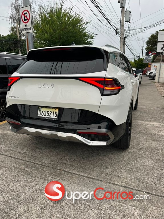 2023 Kia Sportage Luxury — foto 4 / 12