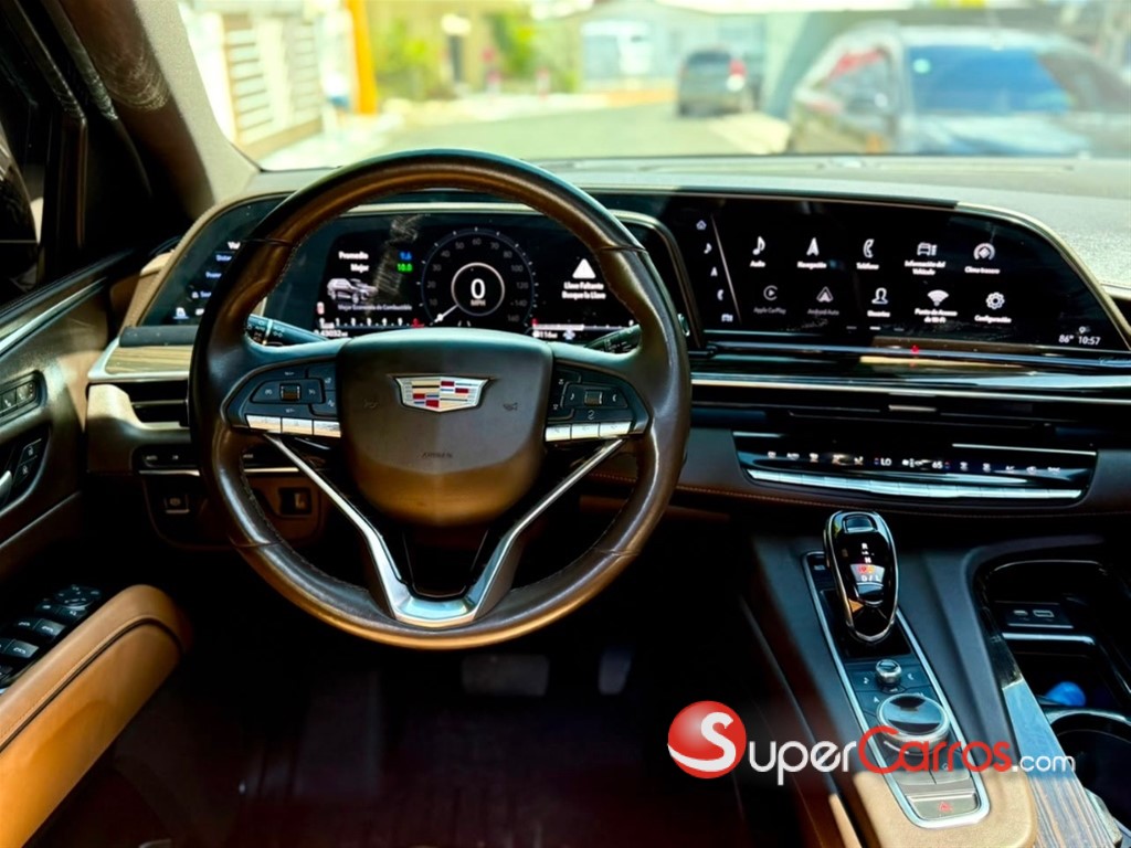 2021 Cadillac Escalade Premium Luxury — foto 8 / 12