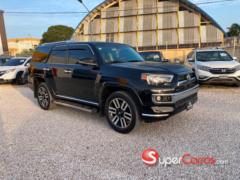 2018 Toyota 4 Runner Limited — foto 6 / 9