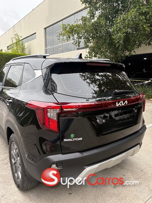 2025 Kia Seltos — foto 4 / 10