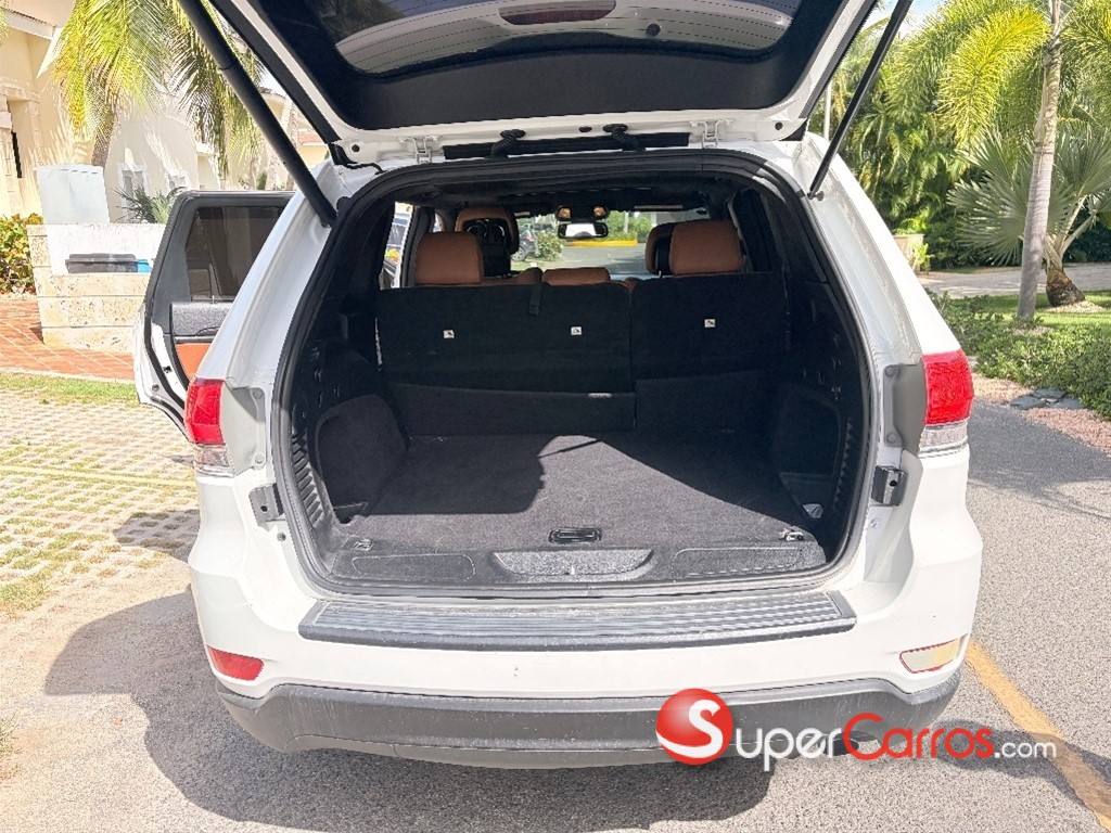2015 Jeep Grand Cherokee L — foto 5 / 9