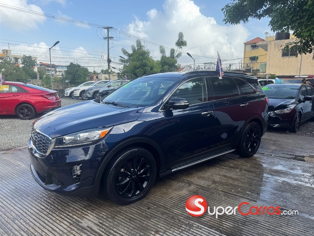 2020 Kia Sorento S — foto 3 / 12