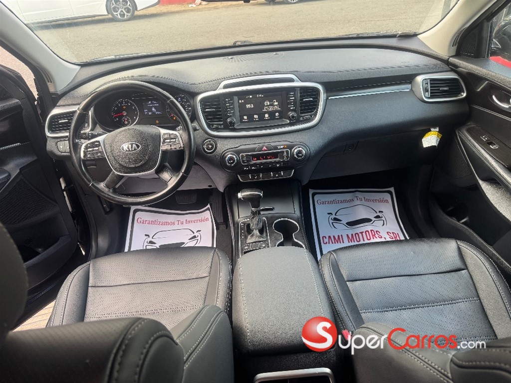 2020 Kia Sorento S — foto 8 / 12