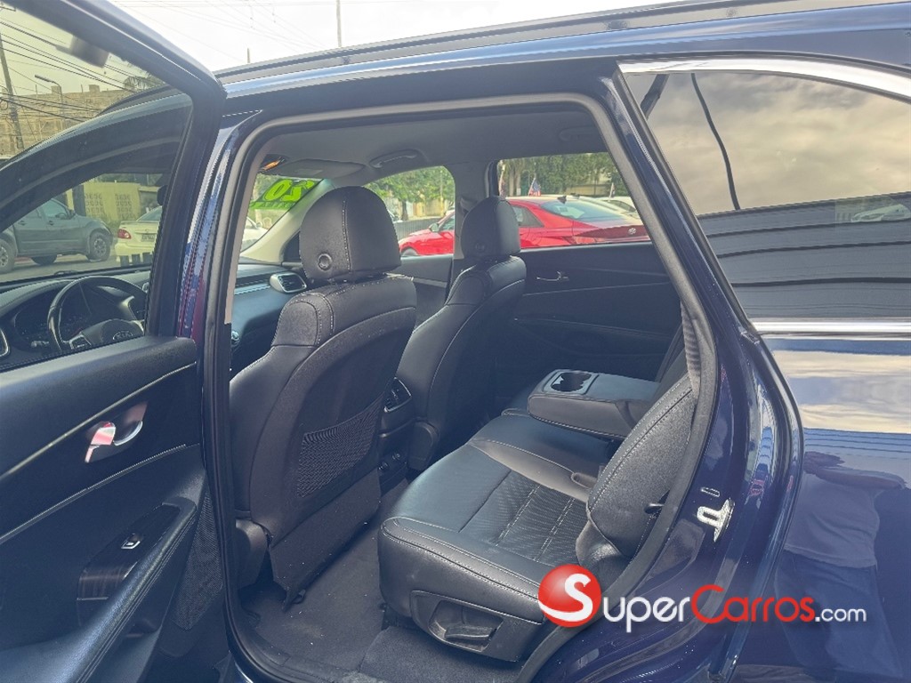 2020 Kia Sorento S — foto 9 / 12