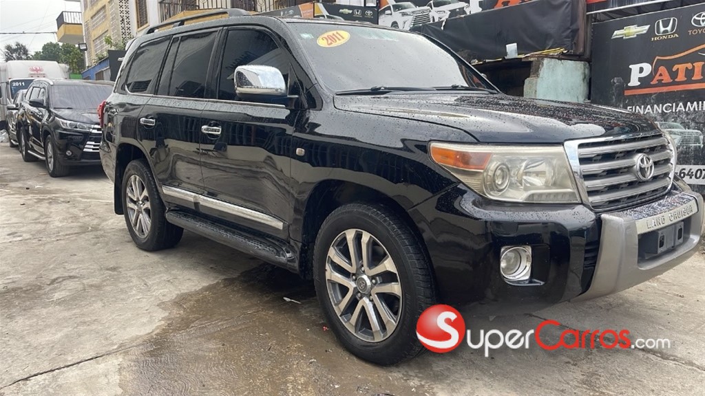 2011 Toyota Land Cruiser VX — foto 10 / 12